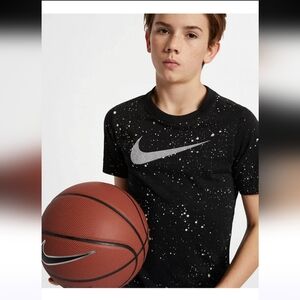 NWOT Nike Kids Black Graphic T-Shirt